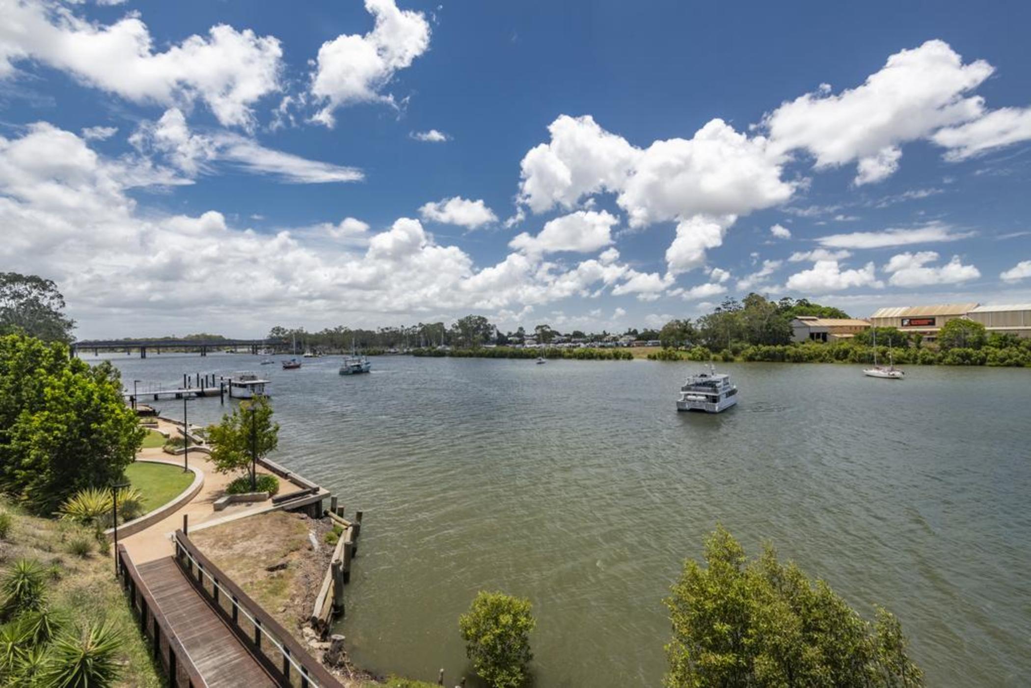 Burnett Riverside Hotel Бандаберг Екстериор снимка