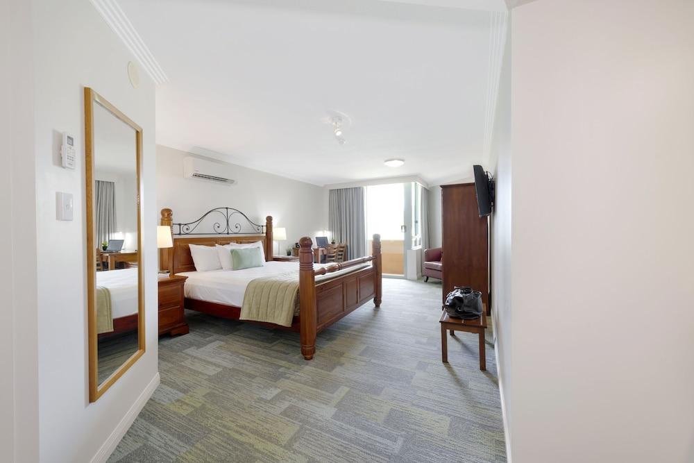 Burnett Riverside Hotel Бандаберг Екстериор снимка